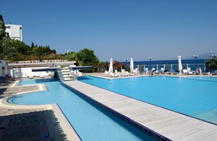 キスメットホテルのプール、クシャダス