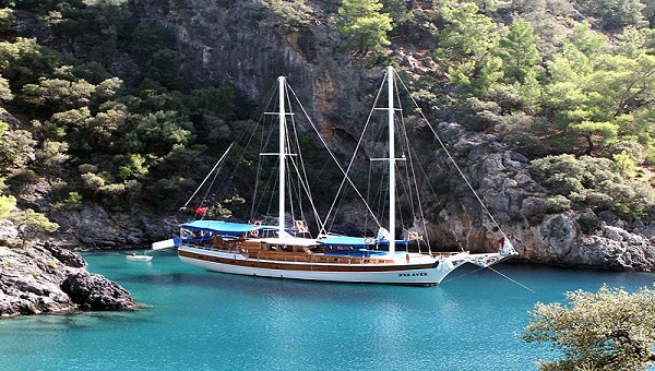 blue voyage gulet in harbour